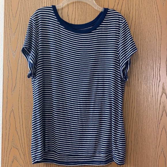 American Eagle Outfitters Tops - American eagle soft and sexy striped T-shirt